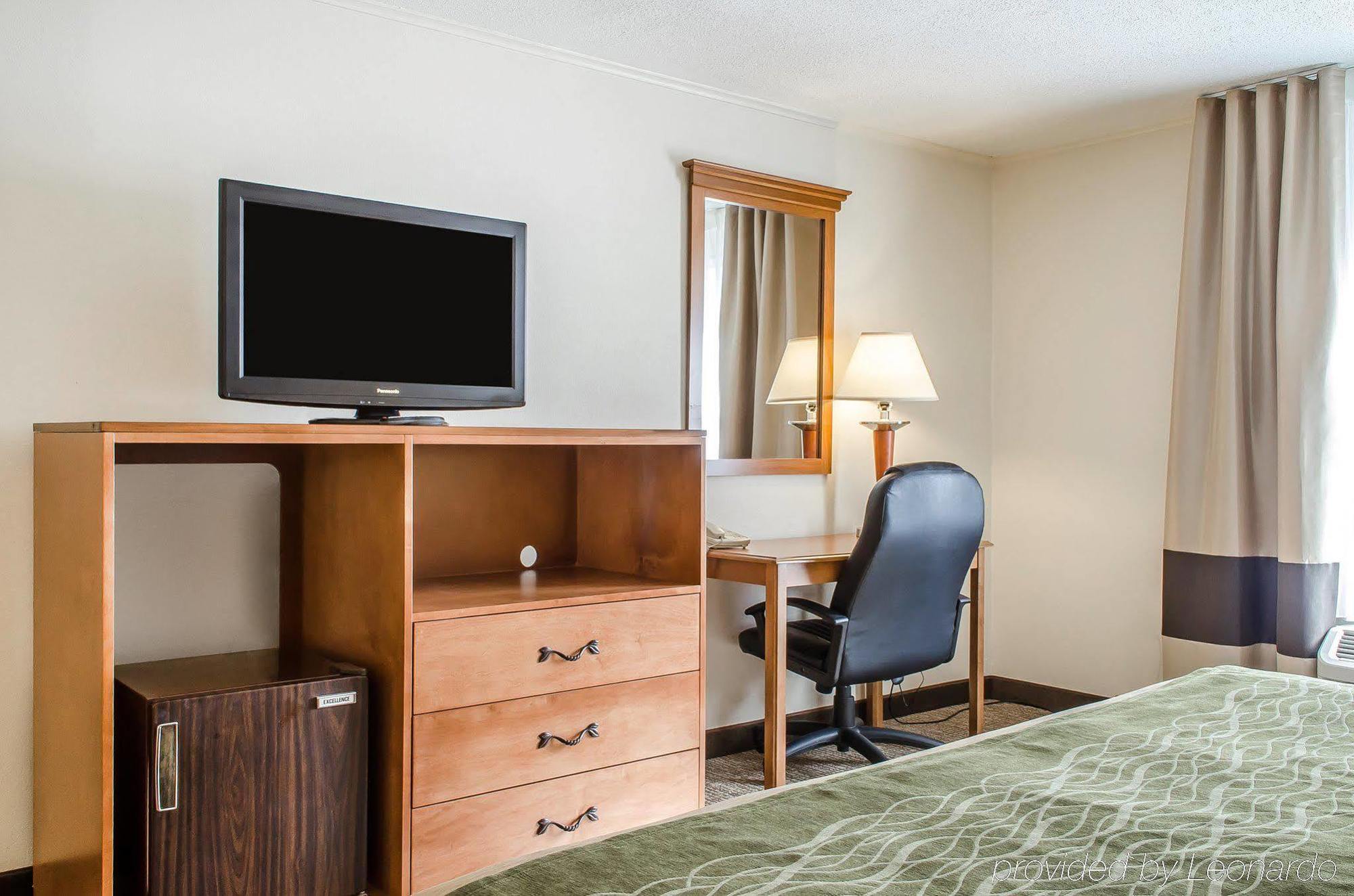 Quality Inn Селінсгров Екстер'єр фото