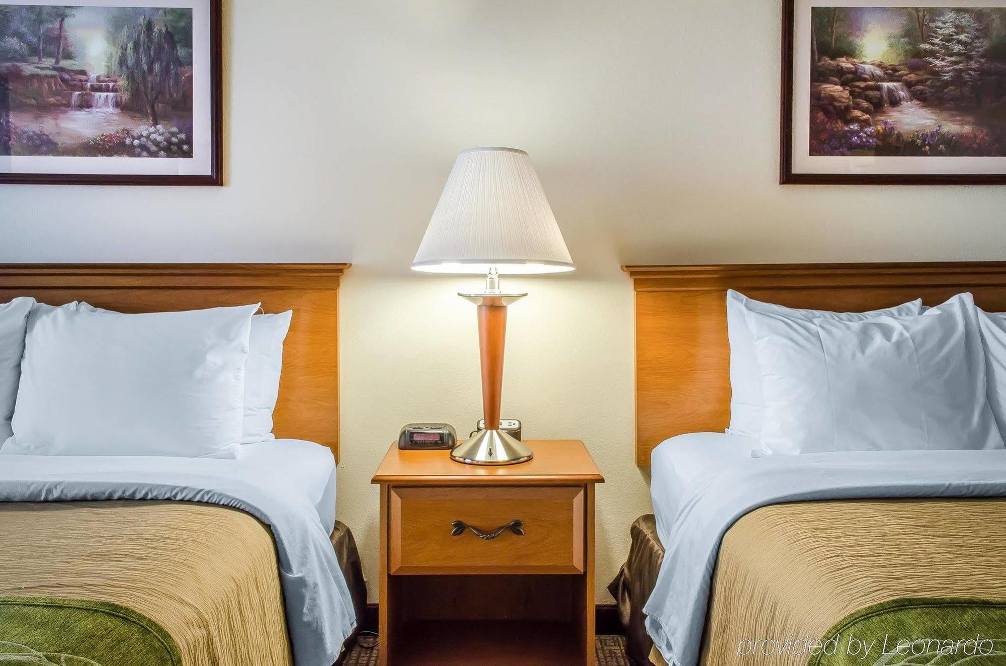 Quality Inn Селінсгров Екстер'єр фото